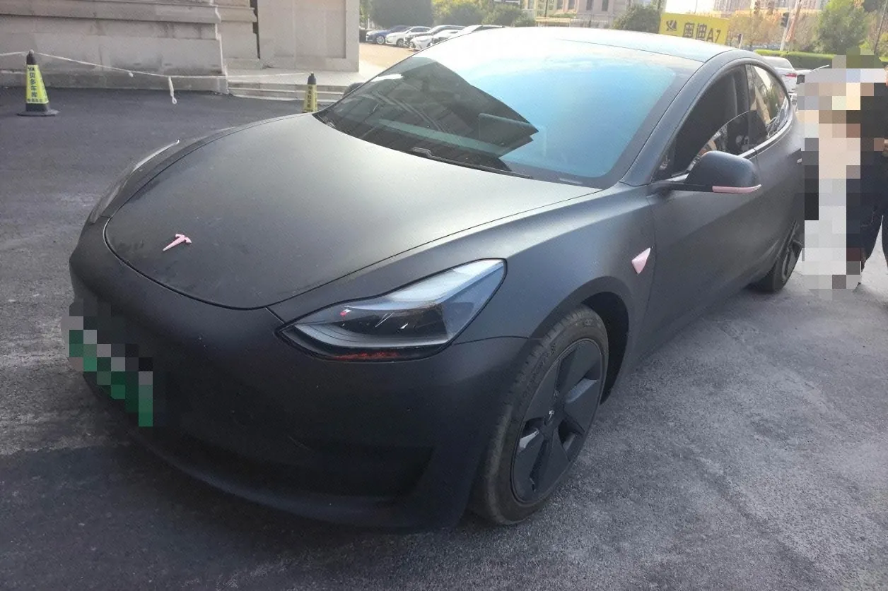 打开图片灯箱:Tesla 2021 Model 3 Standard Endurance Rear Drive Upgraded Automatic Gear