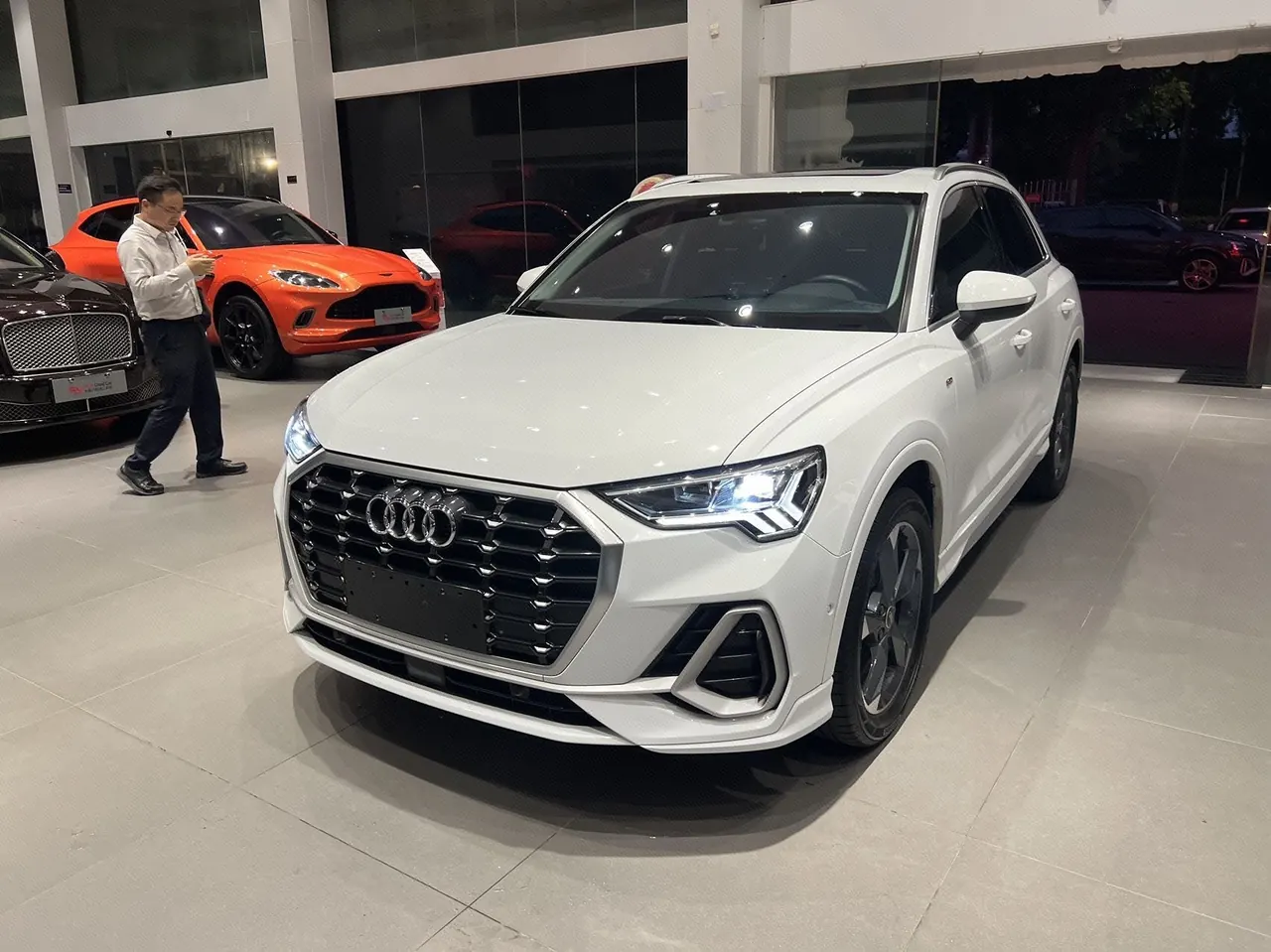 Audi 2023 Q3 1.4TFSI 35TFSI Fashion Dynamic Automatic - View 1