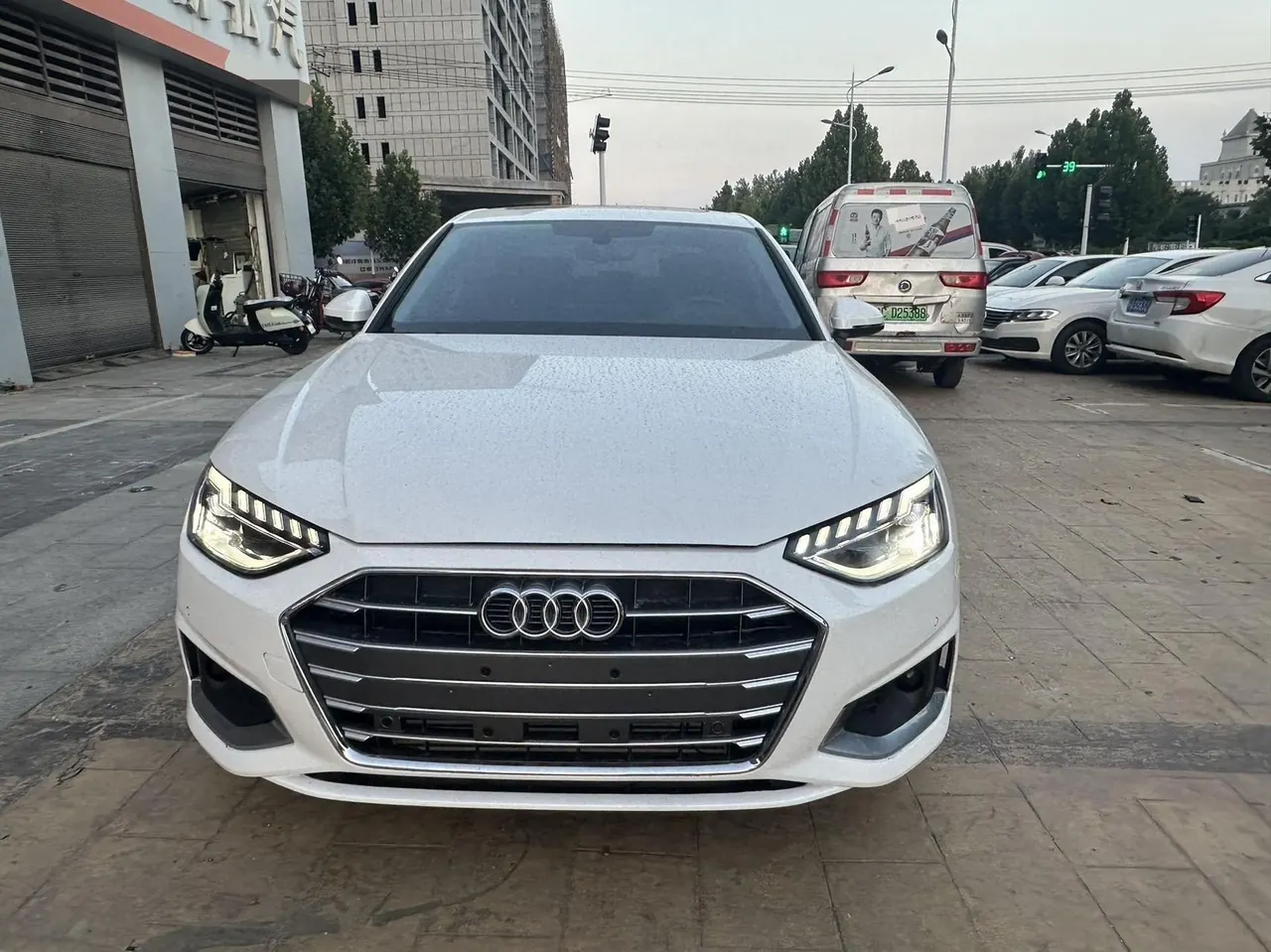 Audi 2023 A4L 2.0TFSI 40TFSI Fashion Elegant Automatic 2
