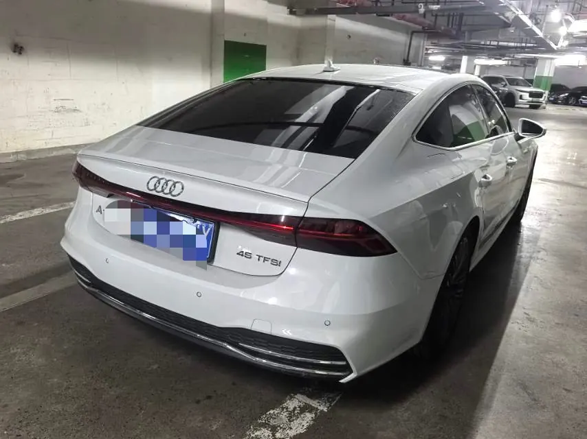 Audi A7 (Imported) 2023 A7 Sportback 2.0TFSI 45TFSI Automatic Gear Selection 3