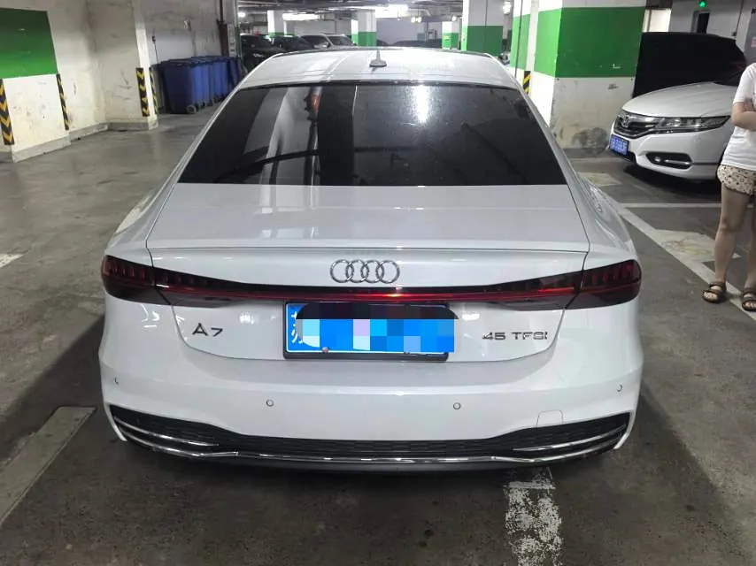 Audi A7 (Imported) 2023 A7 Sportback 2.0TFSI 45TFSI Automatic Gear Selection 4