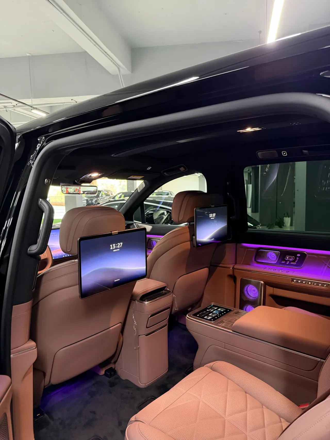 NIO 2026 ES 9 102kWh Executive Island Deluxe Automatic Gear 10