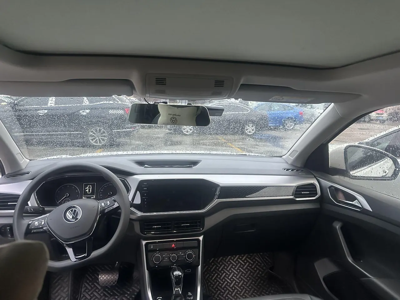Volkswagen 2021 T-Cross (Tujia) 1.5 Fashion Edition Automatic Gear 5