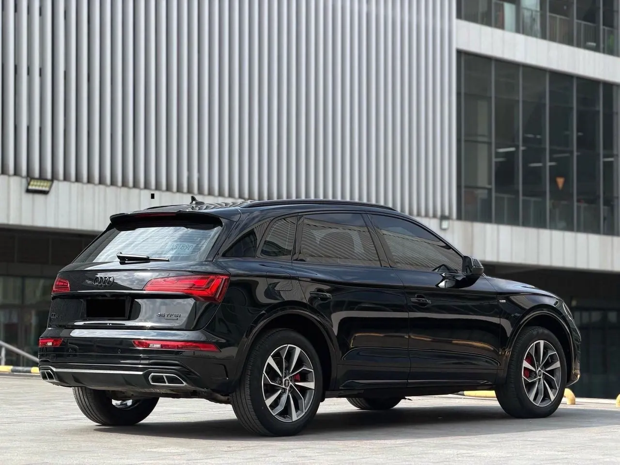 Audi 2024 Q5L 2.0TFSI 40TFSI luxury dynamic automatic 3