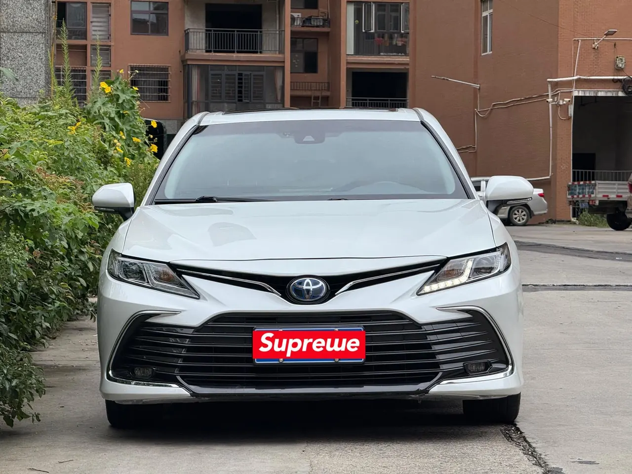 Toyota 2023 Camry Dual Engine 2.5HGVP Stepless Leading Edition Automatic Gear 2