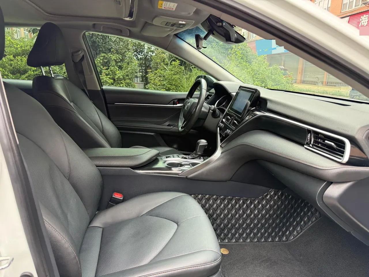 Toyota 2023 Camry Dual Engine 2.5HGVP Stepless Leading Edition Automatic Gear 4