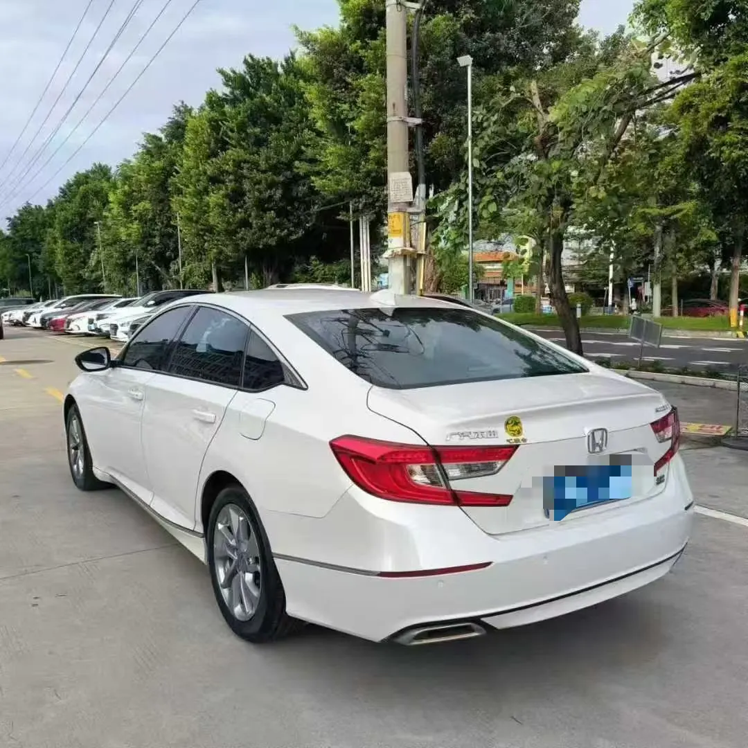 Honda 2021 10th Generation Accord 1.5T Stepless 260TURBO Luxury Star Limited Edition Automatic Gear 4