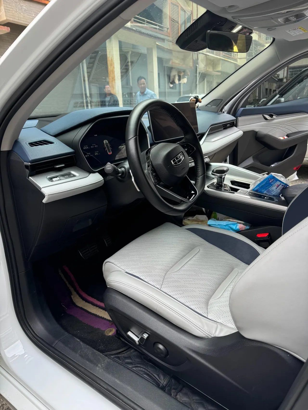 Geely 2021 xingrui 2.0T distinguished model (modified) automatic gear 3