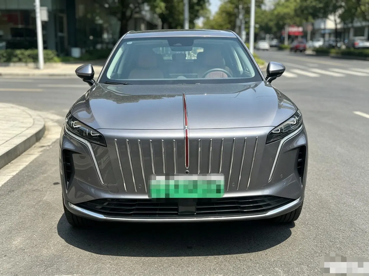 HongQi 2026 HS6 PHEV 1.5T 220 Four-wheel Drive Smart Hybrid Automatic Gear 2
