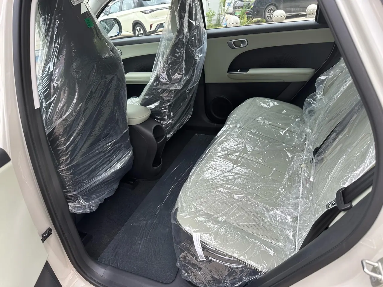Chery 2026 QQ3 EV 420 Love Edition Automatic Gear 5