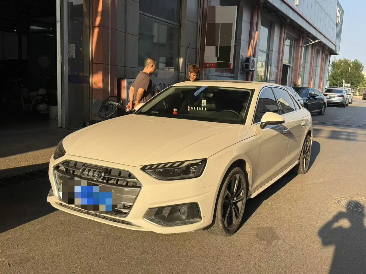 Open image lightbox: Audi 2020 A4L 2.0TFSI 40TFSI Deluxe Dynamic Automatic