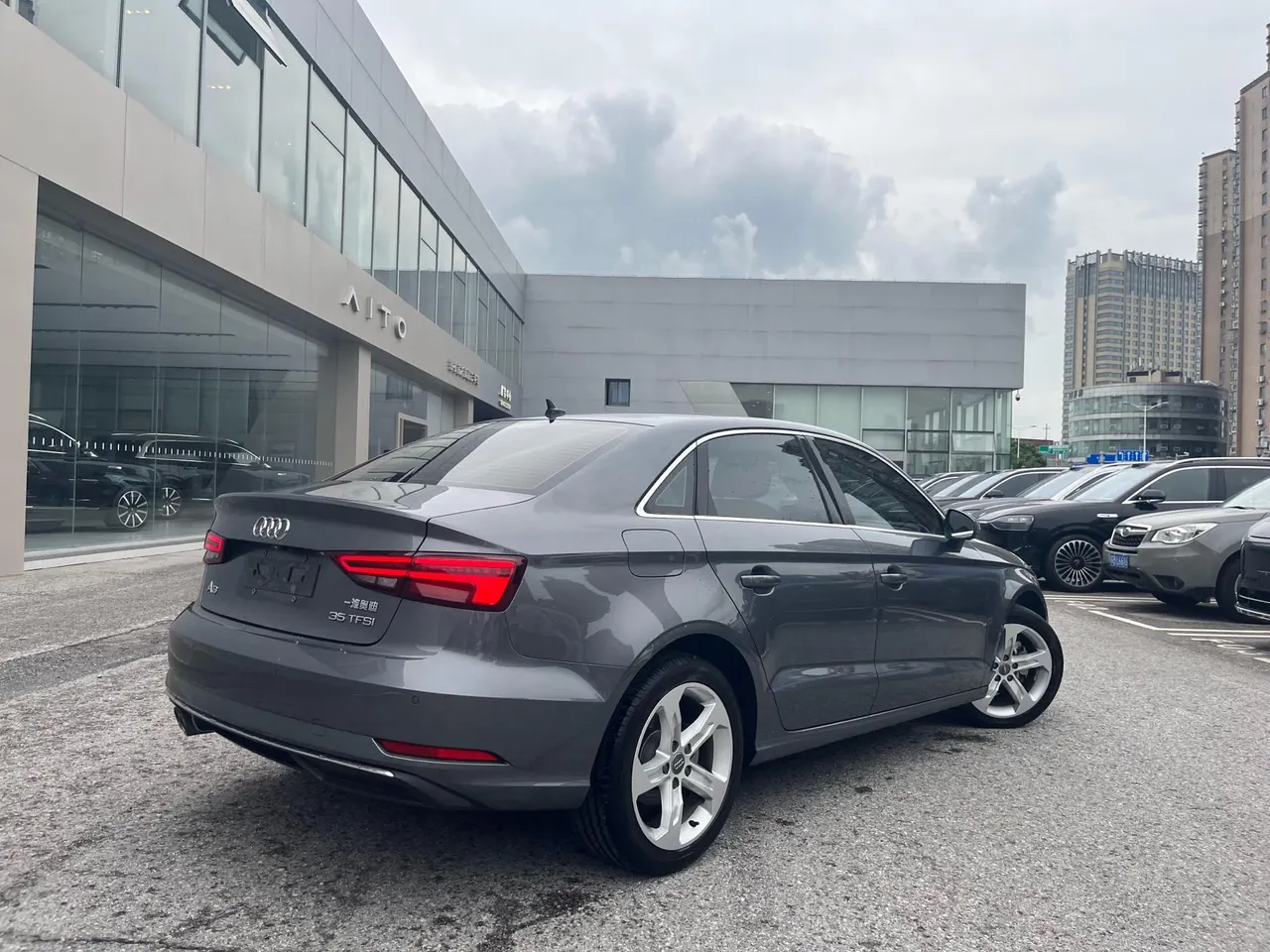 Audi 2020 A3 Limousine 1.4TFSI 35TFSI aggressive automatic gear 2
