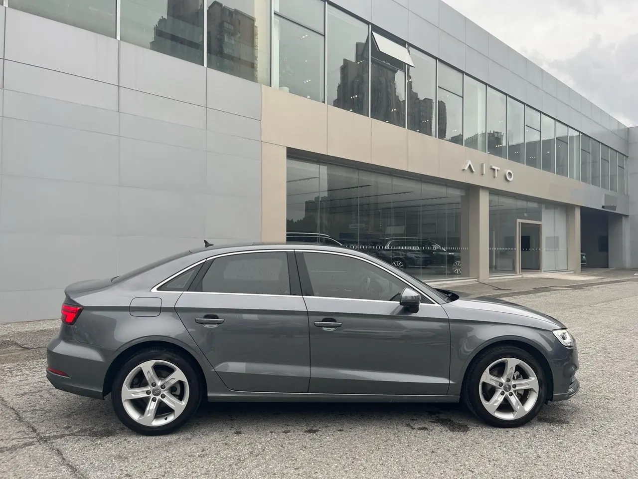 Audi 2020 A3 Limousine 1.4TFSI 35TFSI aggressive automatic gear 5