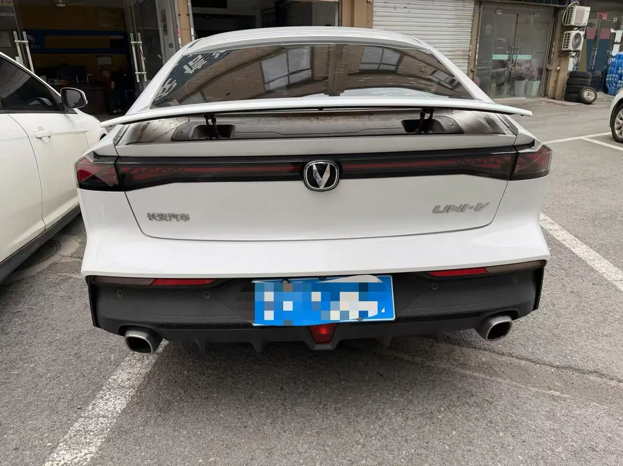 ChangAn 2022 UNI-V 1.5T honorable automatic gear 8