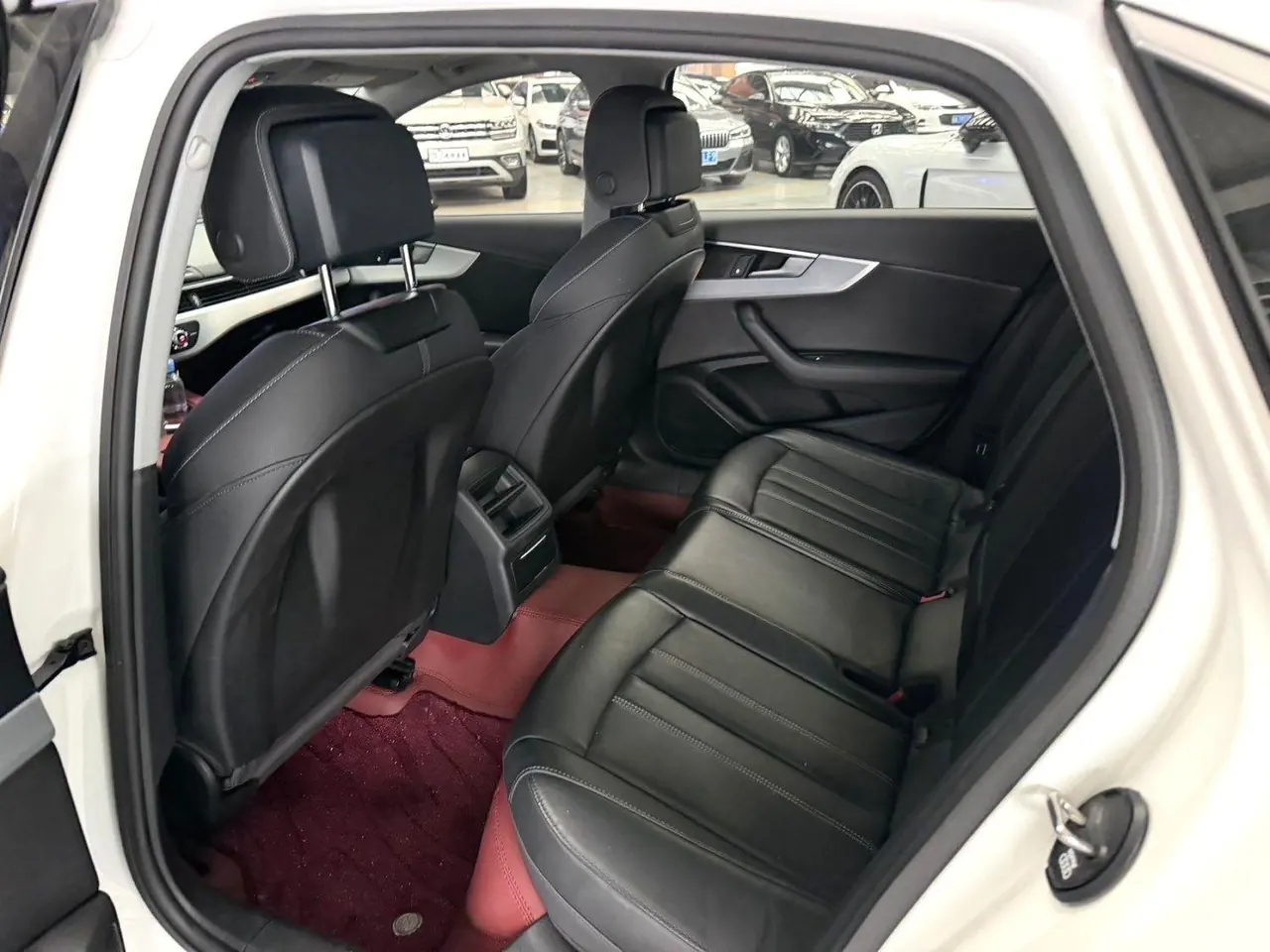 Audi 2023 A4L 2.0TFSI 40TFSI Fashion Dynamic Automatic 3