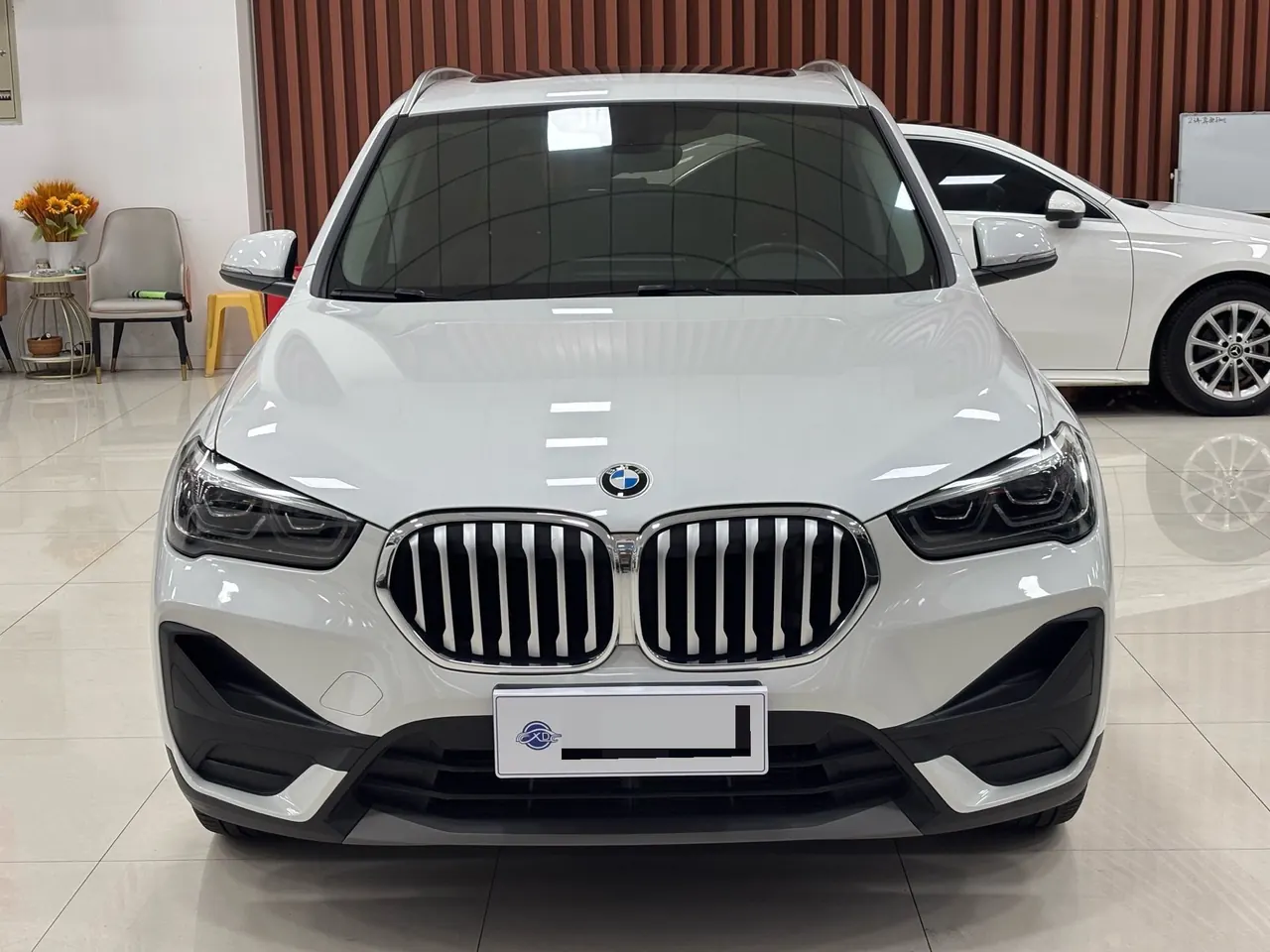 BMW 2020 X1 sDrive25Li 2.0T Leading Automatic Gear 2