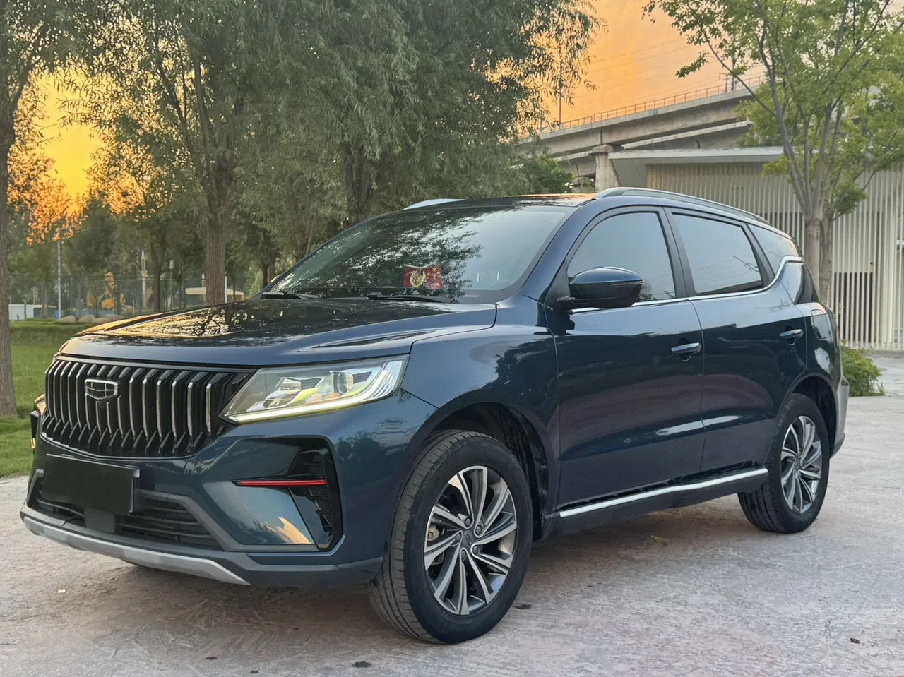Geely Vision SUV(X6) 2021 Vision X6 Pro 1.4T Premium Automatic - View 1