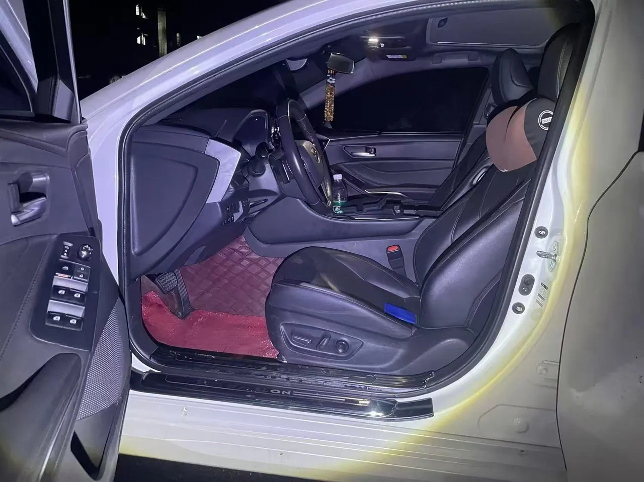Toyota 2022 Asian Dragon 2.5 Deluxe Edition Automatic 2