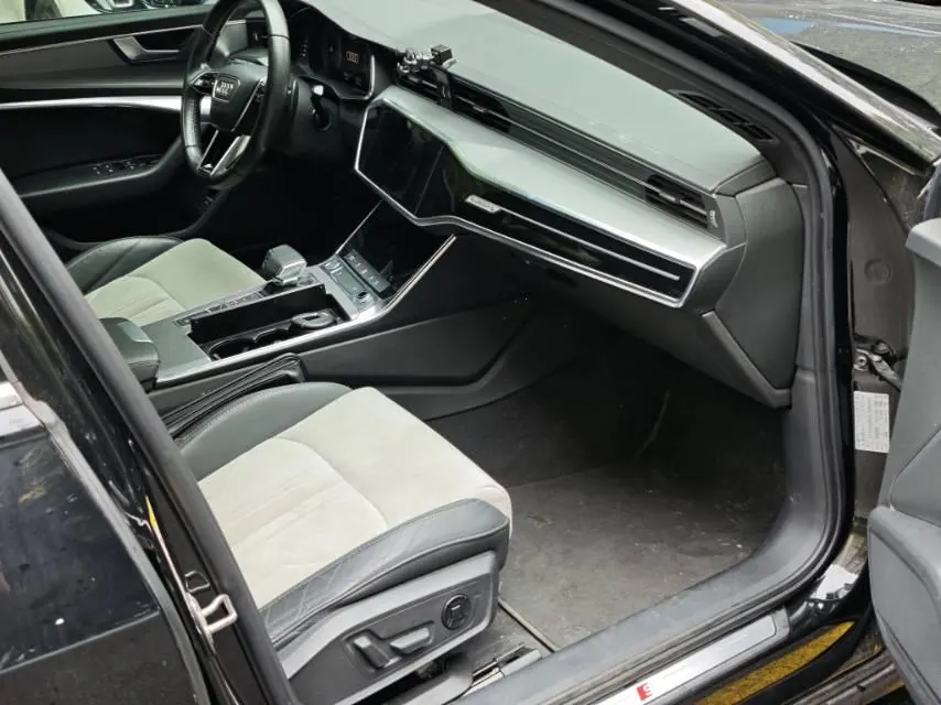 Audi 2020 A6L 2.0TFSI 45TFSI Selected Dynamic Automatic 9