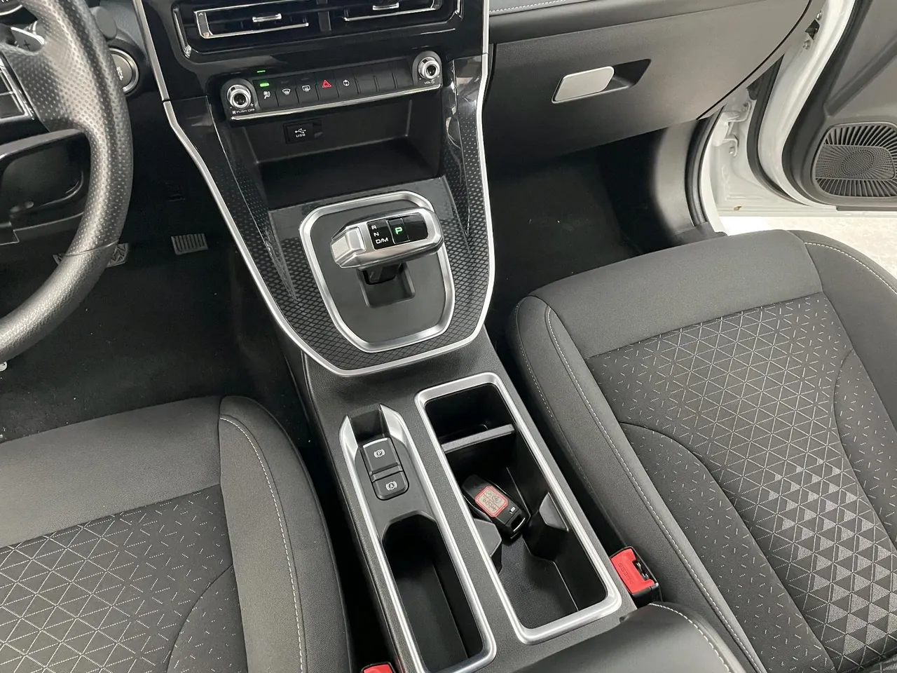 Haval 2021 M6 PLUS 1.5T Elite Smart Joint Automatic Gear 10