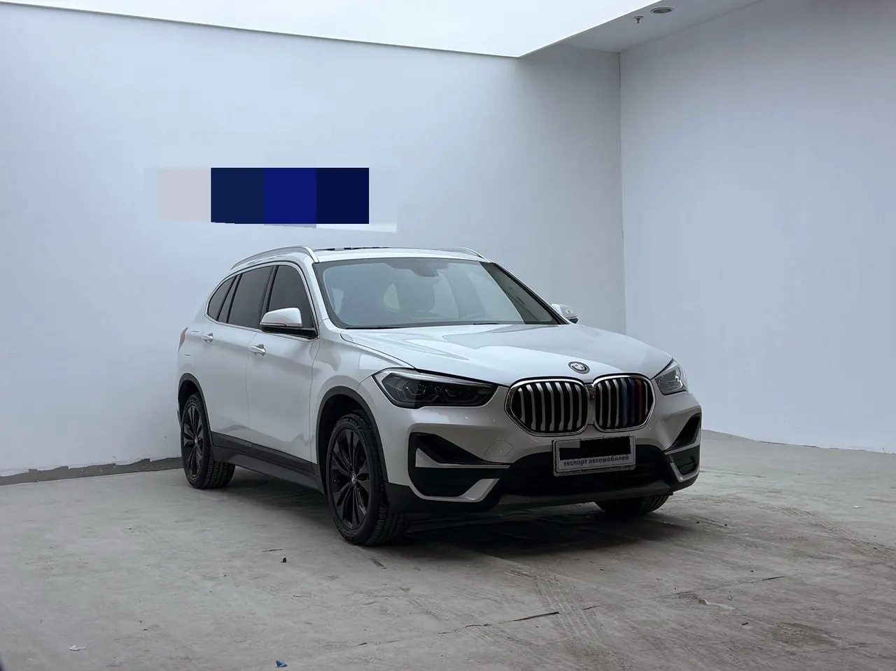 BMW 2021 X1 sDrive20Li 1.5T fashion automatic gear 3