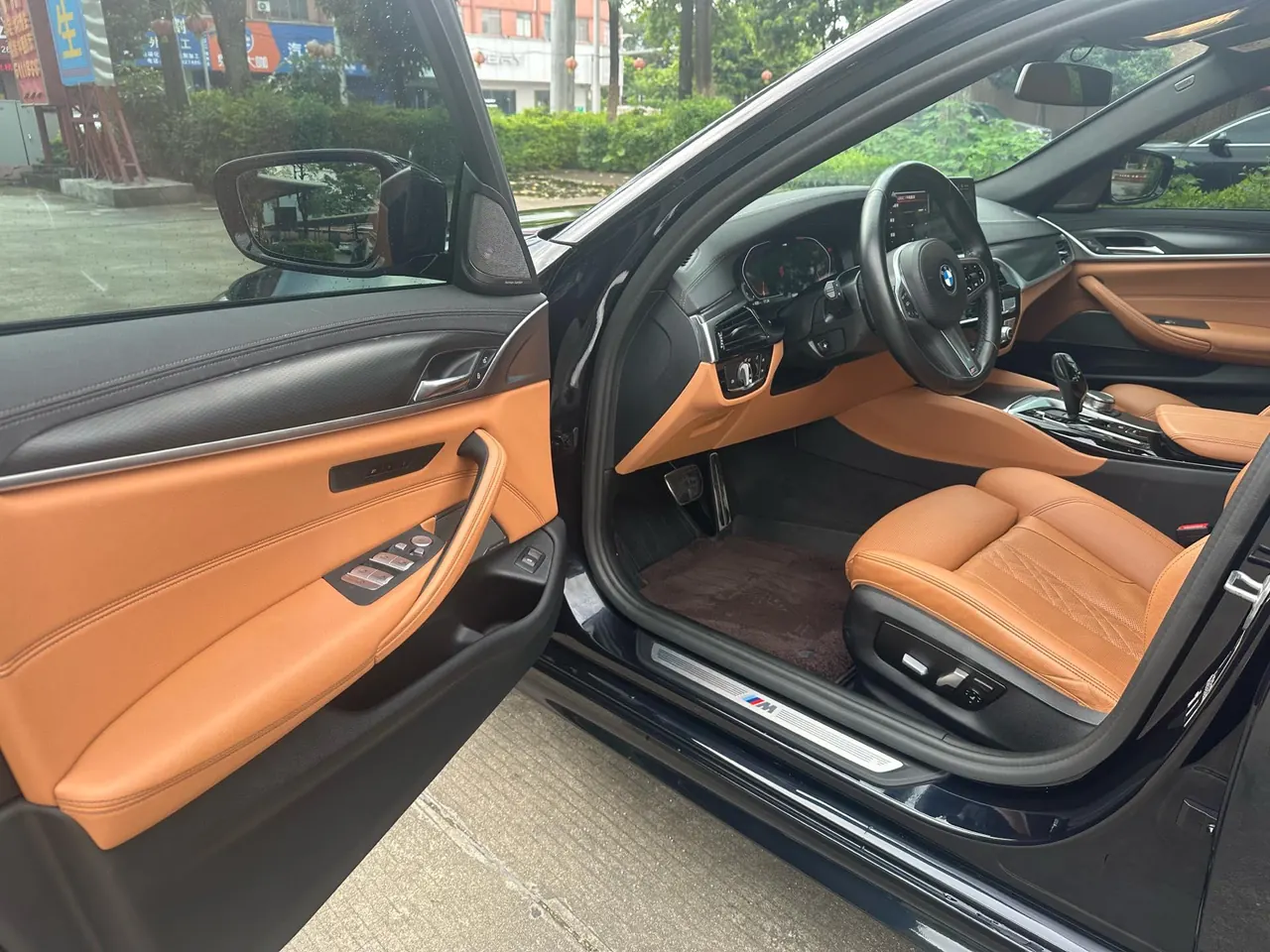 BMW 5 Series (Imported) 2022 530i 2.0T M Sports Suit Automatic Gear 3