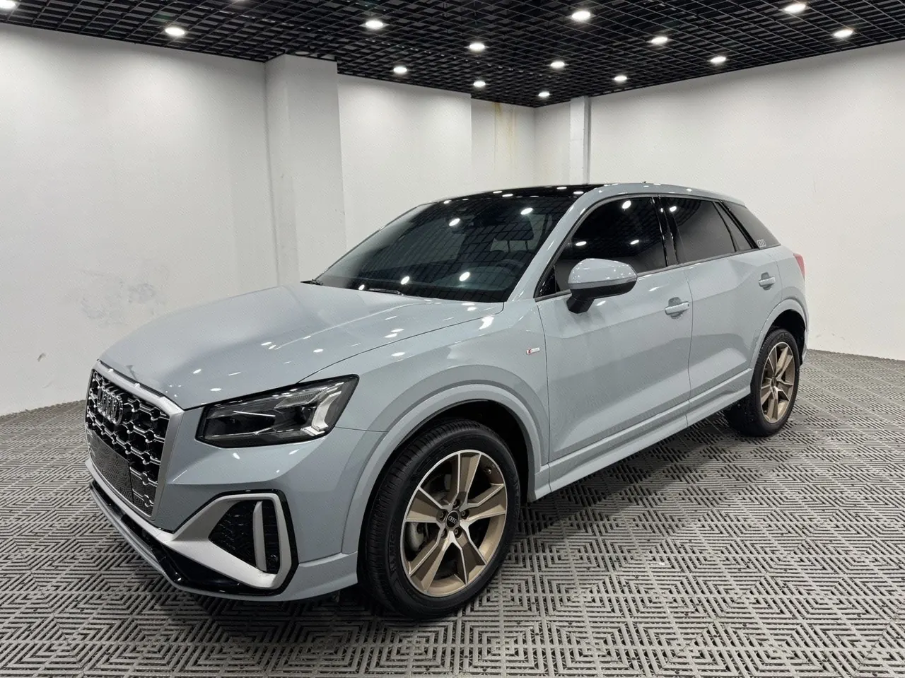 Open image lightbox: Audi 2022 Q2L 1.4TFSI 35TFSI Fashion Dynamic Automatic