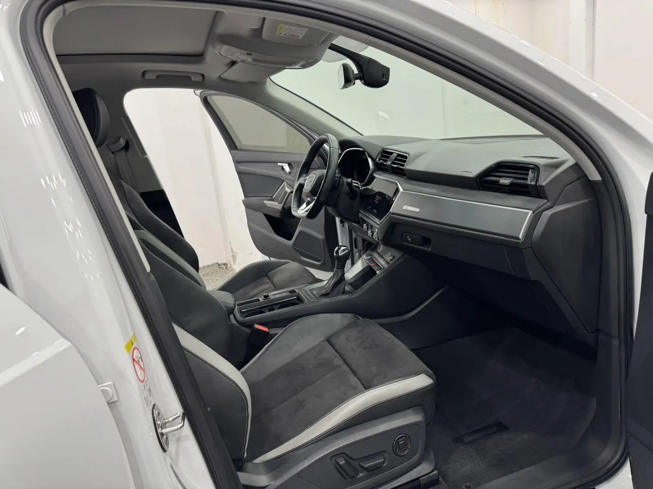 Audi 2022 Q3 1.4TFSI 35TFSI Fashion Dynamic Automatic 4