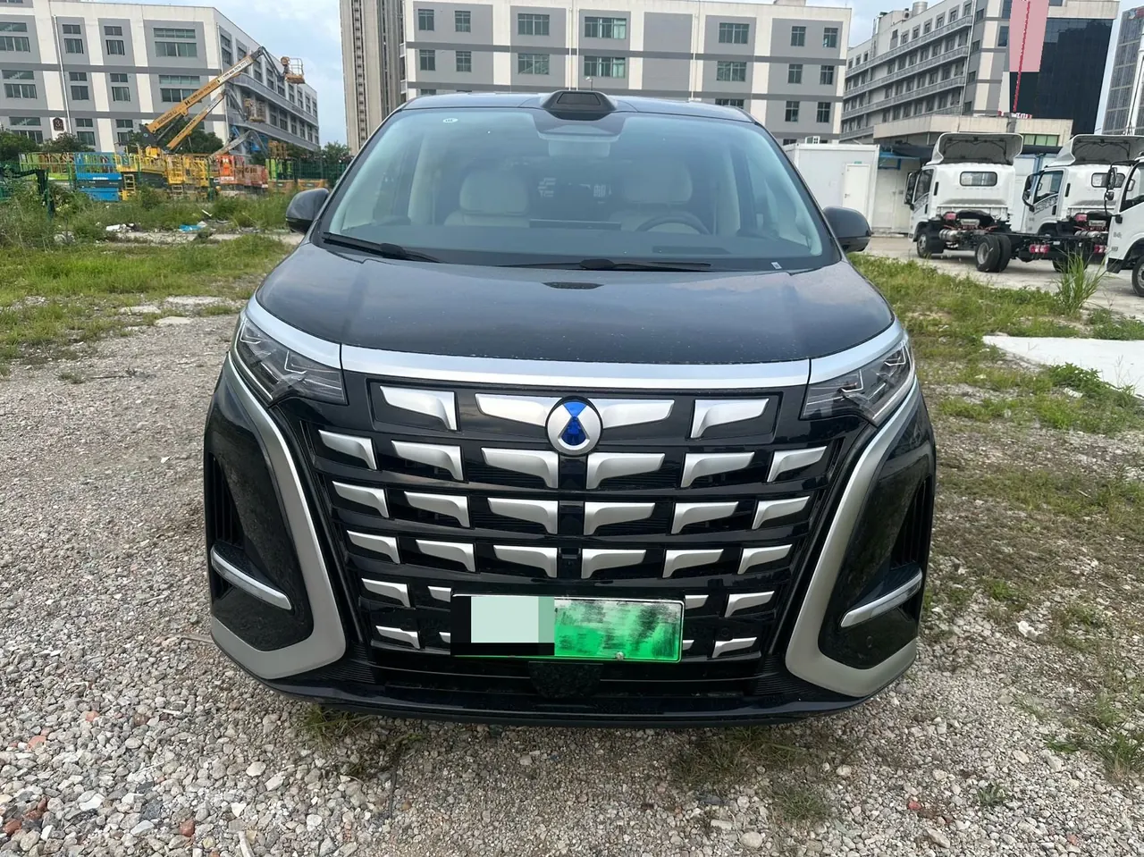 Denza 2026 Denza D9 DM-i 1.5T stepless four-wheel drive flash charging flagship automatic gear 3