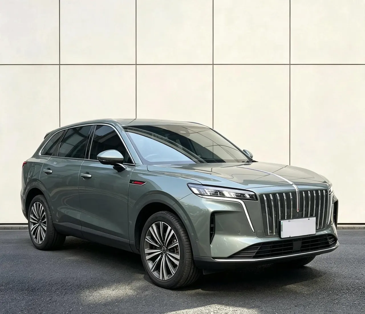 HongQi 2026 HS6 PHEV 1.5T 240 Smart Hybrid Automatic Gear 2