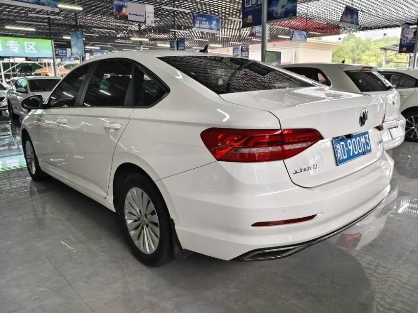 Volkswagen 2021 Lavida 1.5 Comfort Edition Automatic Gear 4