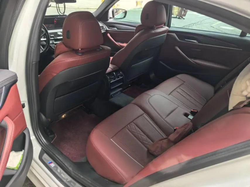 BMW 5 Series 2022 530Li 2.0T Leading M Sports Suit (Modified) Automatic Gear 3