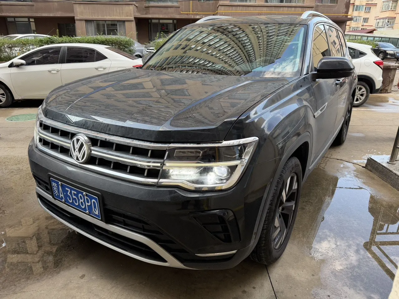 打开图片灯箱:Volkswagen 2022 Tuang 2.0TSI 380TSI 4WD Respect Deluxe Automatic Transmission