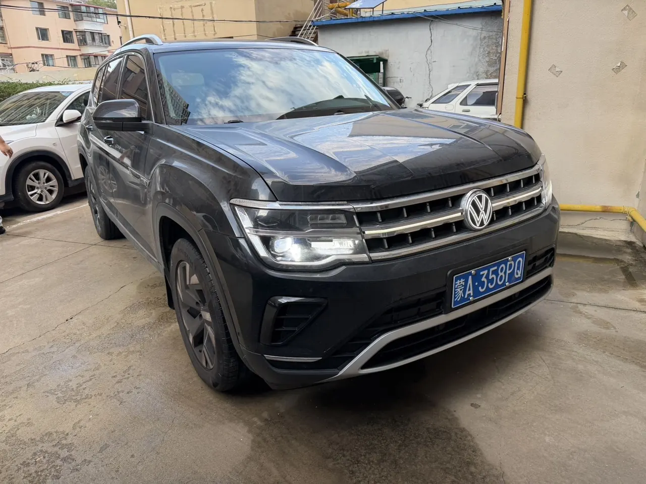 Volkswagen 2022 Tuang 2.0TSI 380TSI 4WD Respect Deluxe Automatic Transmission 3
