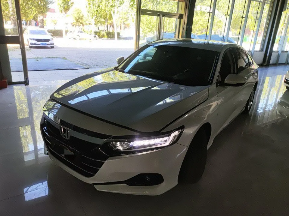 打开图片灯箱:Honda 2022 10th Generation Accord 1.5T Stepless 260TURBO Magic Night Premium Edition Automatic Gear