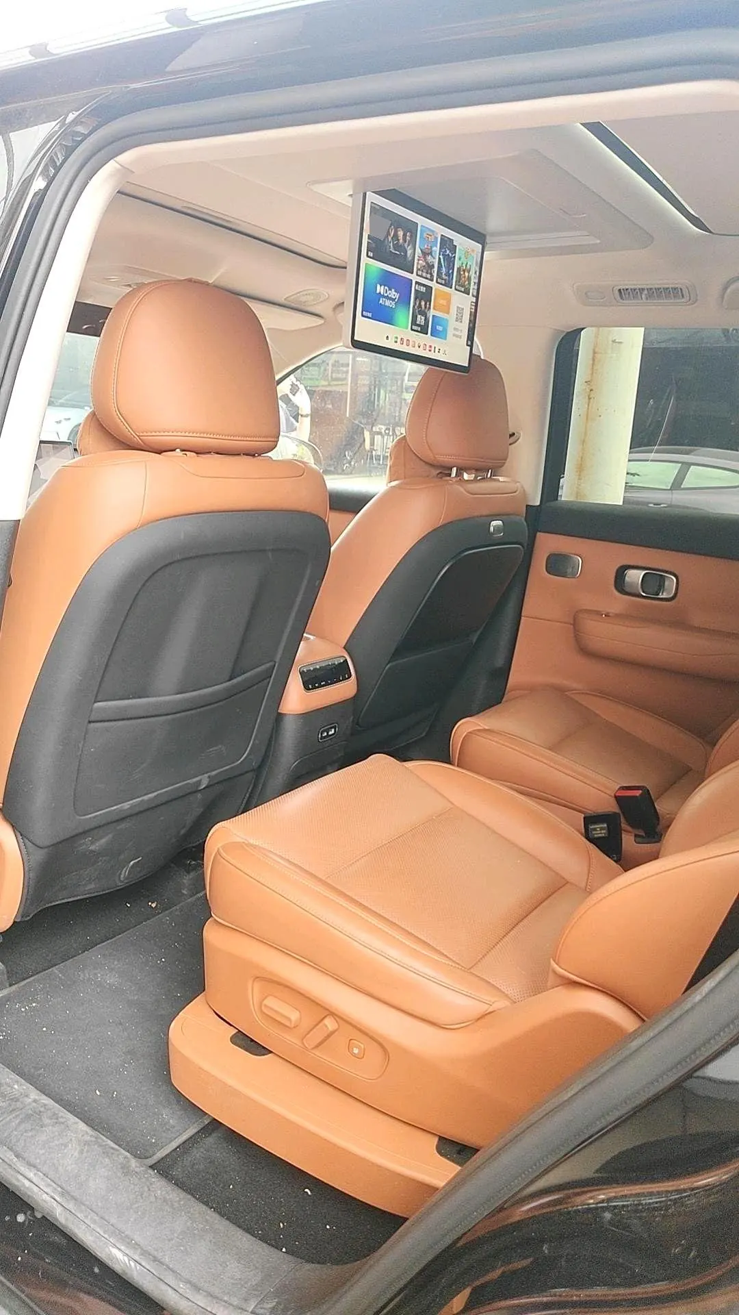Leapmotor 2026 C 16 280 Laser Radar Zhizun Edition 6-seat Automatic Gear 4