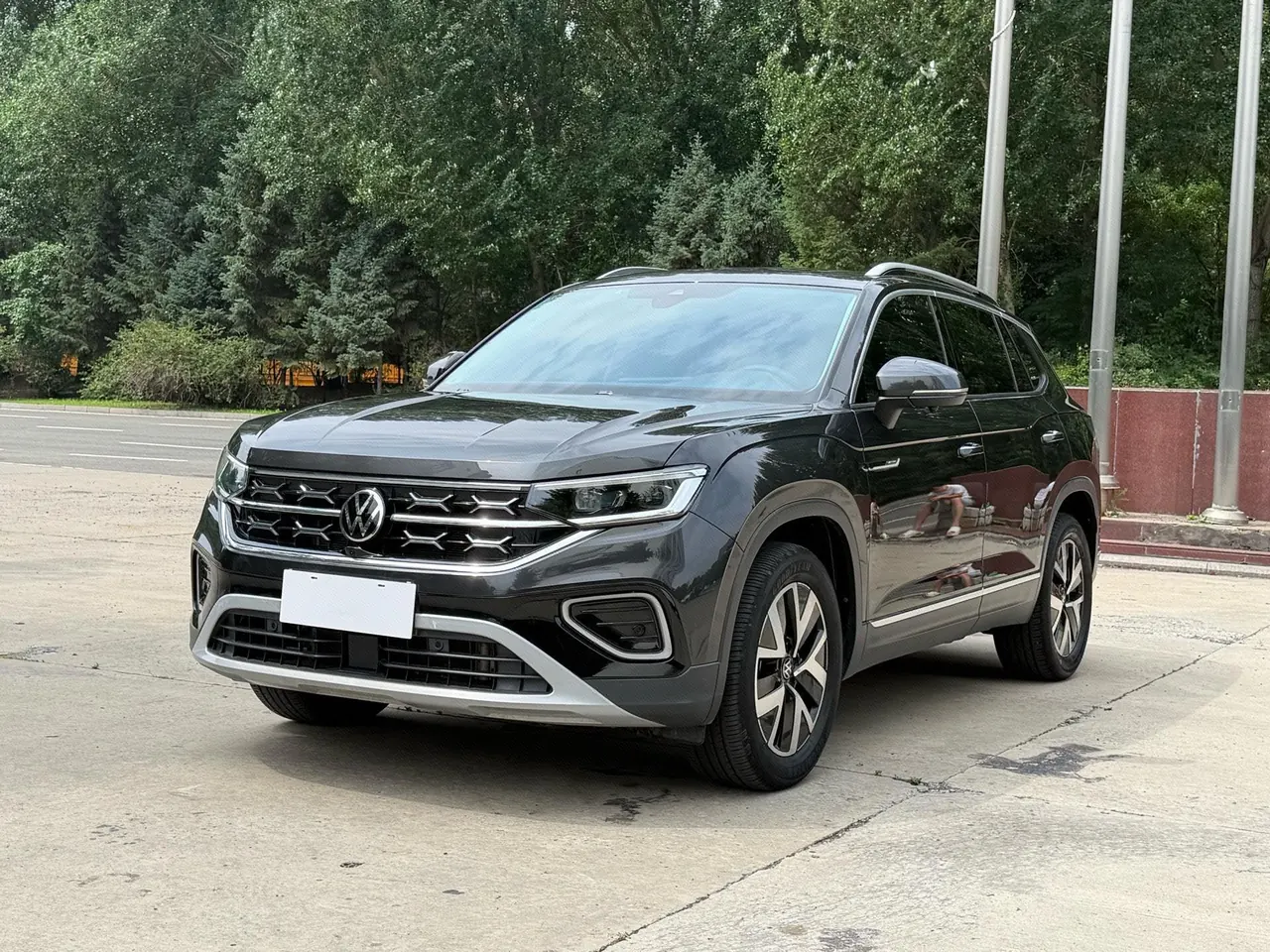 打开图片灯箱:Volkswagen 2023 Tanyue 1.4TSI 280TSI Two-Drive Luxury Plus Advanced Edition Automatic Gear