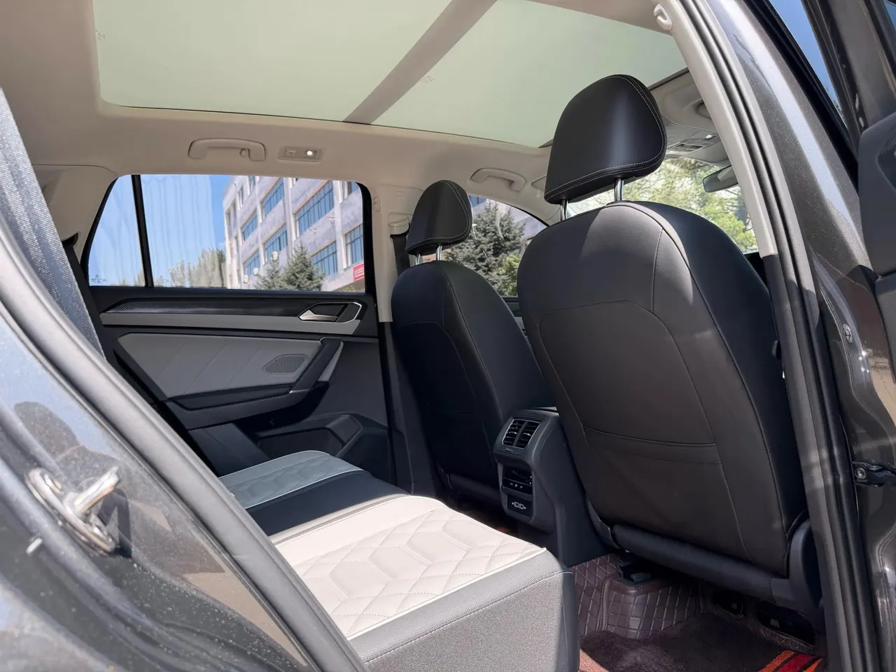 Volkswagen 2023 Tanyue 1.4TSI 280TSI Two-Drive Luxury Plus Advanced Edition Automatic Gear 16