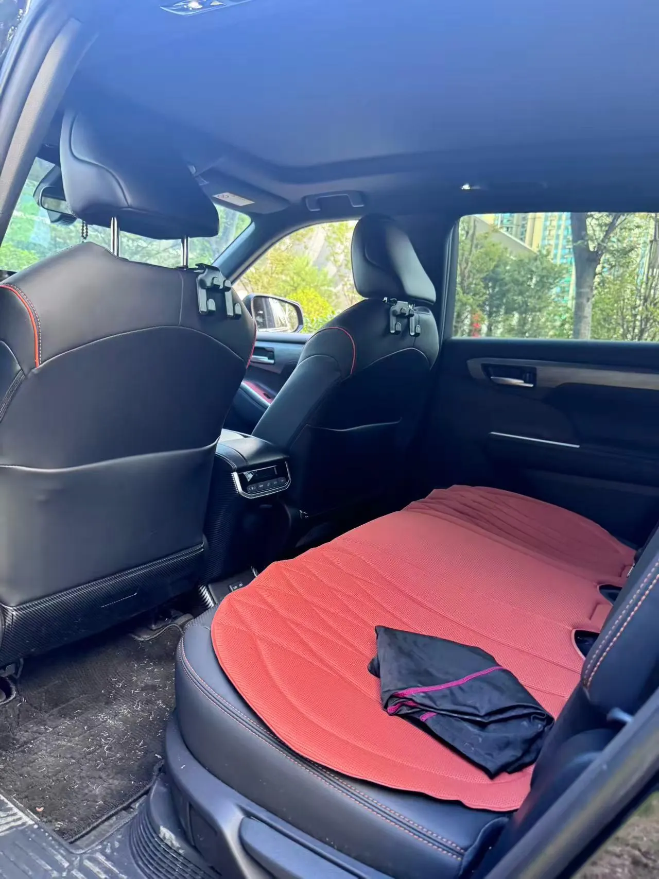 Toyota 2024 Crown Land Release HEV 2.5 Stepless Four-wheel Drive Deluxe Edition Automatic Gear 4