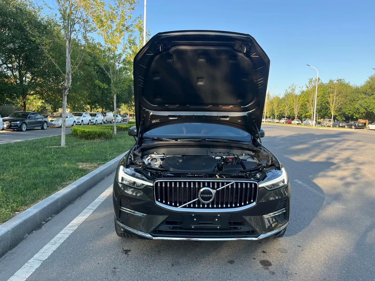Volvo 2022 XC60 48V 2.0T B5 4-wheel drive Zhiyuan Deluxe Edition Automatic Gear 15