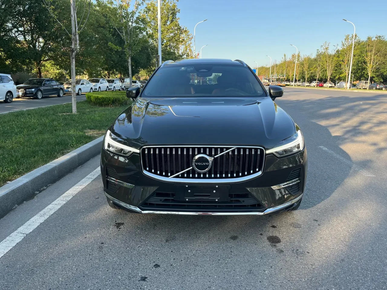 Volvo 2022 XC60 48V 2.0T B5 4-wheel drive Zhiyuan Deluxe Edition Automatic Gear 2