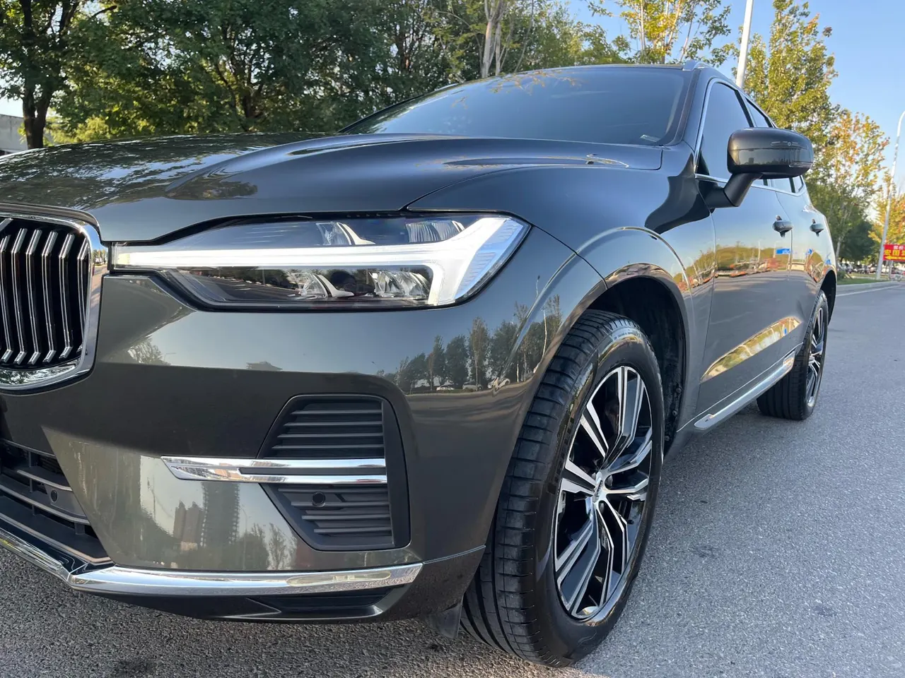 Volvo 2022 XC60 48V 2.0T B5 4-wheel drive Zhiyuan Deluxe Edition Automatic Gear 4