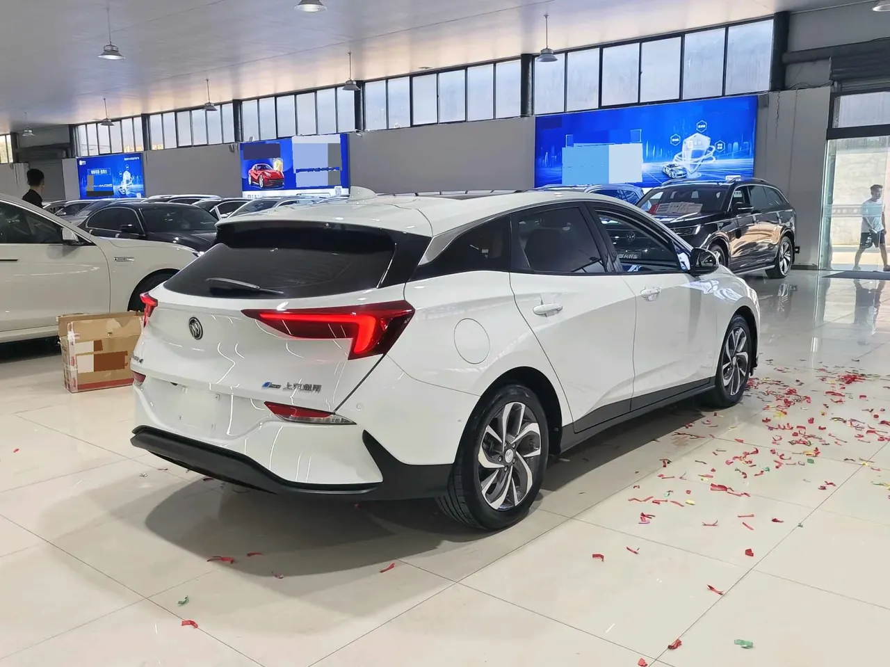 Buick 2022 VELITE 6 PHEV 1.5 stepless interconnection intelligent automatic transmission 9