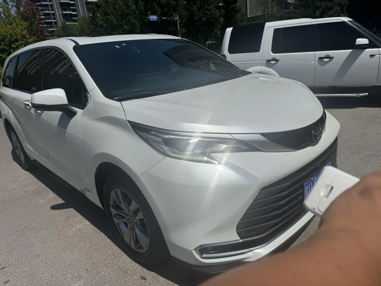 Toyota 2024 Sana 2.5 Stepless Four-wheel Drive Premium Edition Automatic Transmission 3