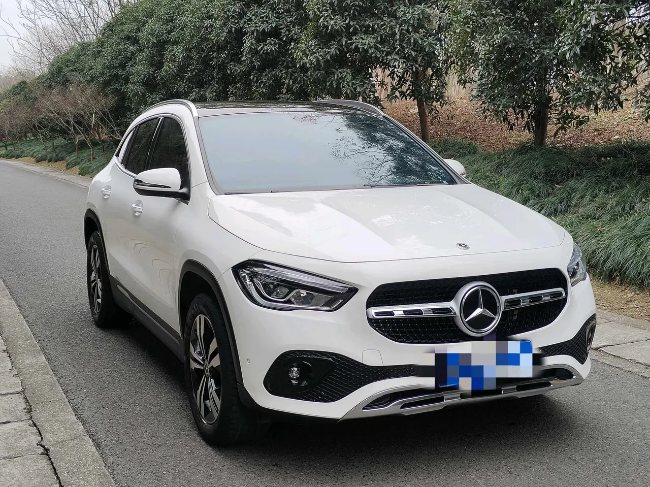 Mercedes Benz 2020 GLA 200 1.3T automatic gear 2