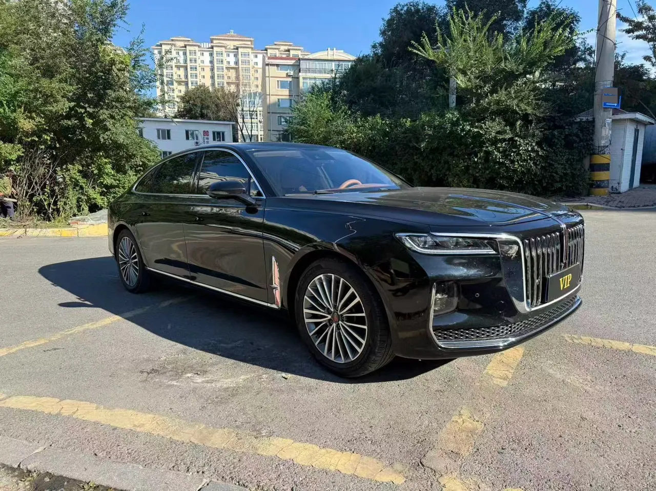 HongQi 2020 H9 48V 2.0T Zhilian Flag Edition Automatic Gear 3