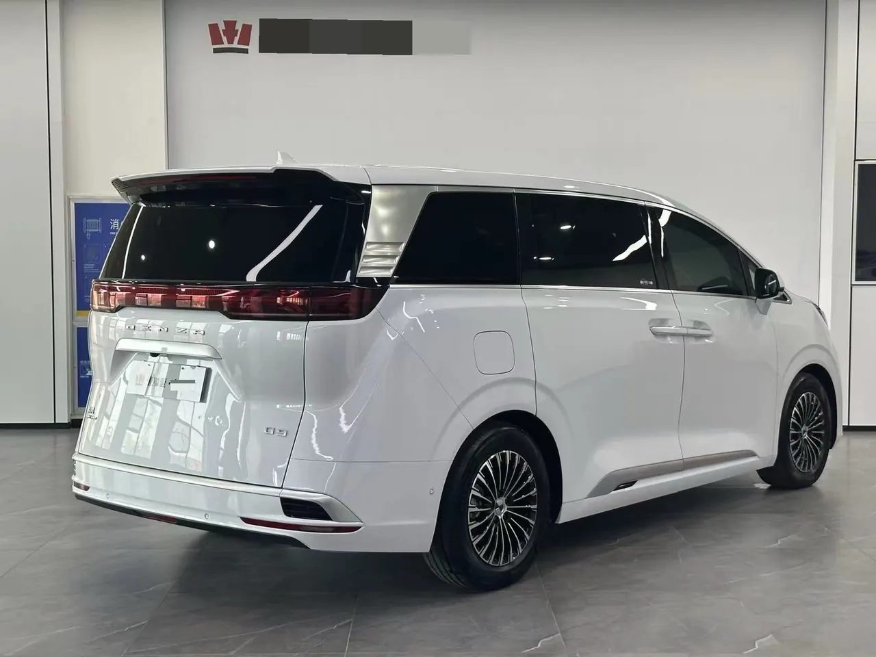 Denza 2022 Denza D9 EV 600 four-wheel drive flagship automatic gear 3