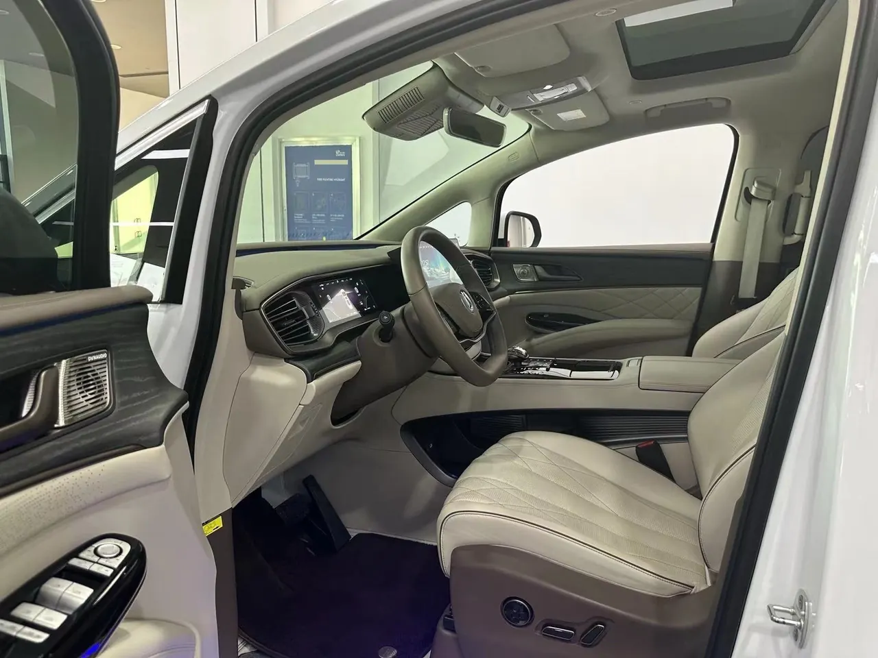 Denza 2022 Denza D9 EV 600 four-wheel drive flagship automatic gear 5