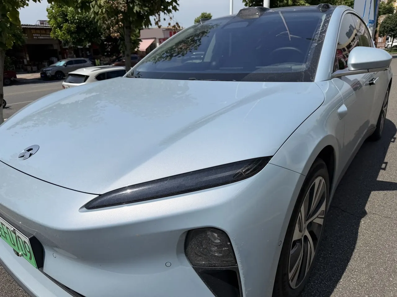 NIO 2022 ET5 75kWh automatic gear 3