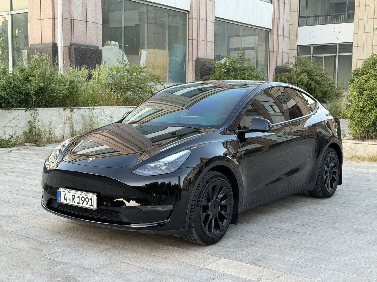 Open image lightbox: Tesla 2021 Model Y Standard Endurance Rear Drive Automatic Gear